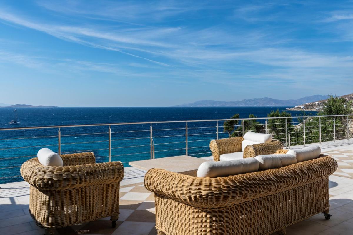 Suitetrails - Villa Deloxenia by Ethos Hospitality