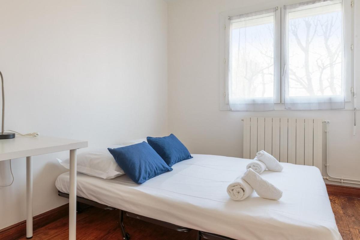 Suitetrails - Nice 2 bedroom apartment near the canal in La Rochelle - Welkeys