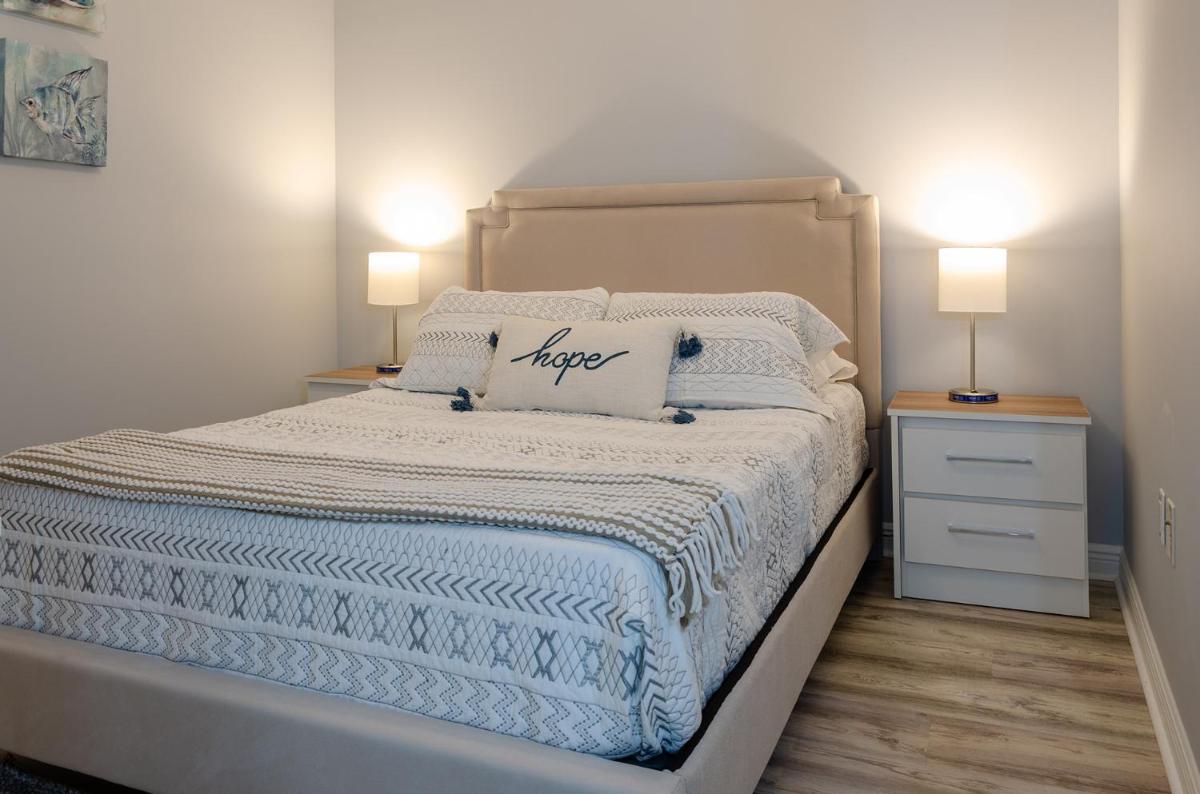 Luxury 1BD Apartment in Casa Costa - Housity