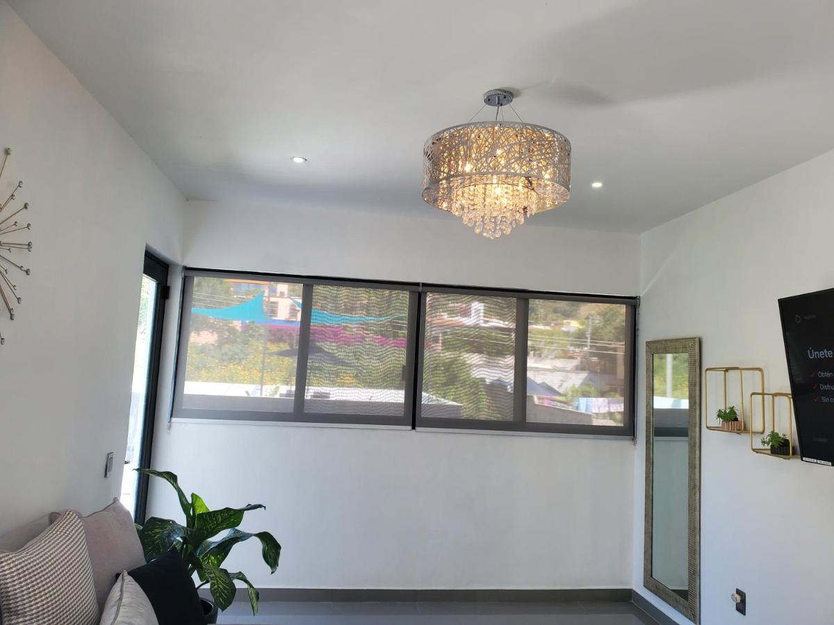 Ajijic 95 Revolucion Modern apt - Hizvo