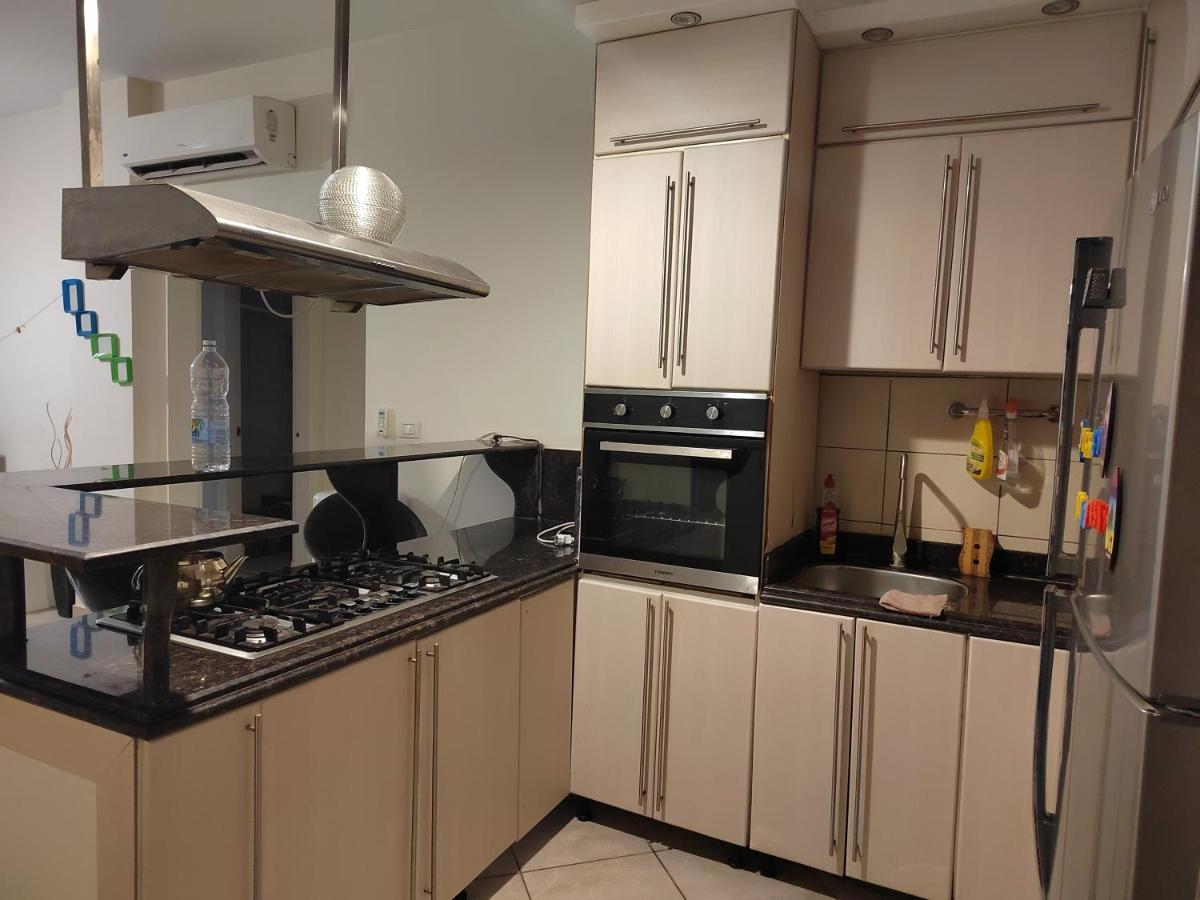 Golf heights residents - Housity