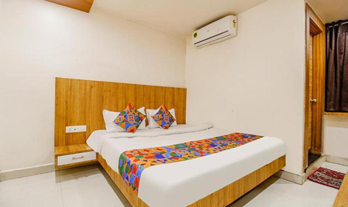 FabExpress Sunshine Regency - Housity