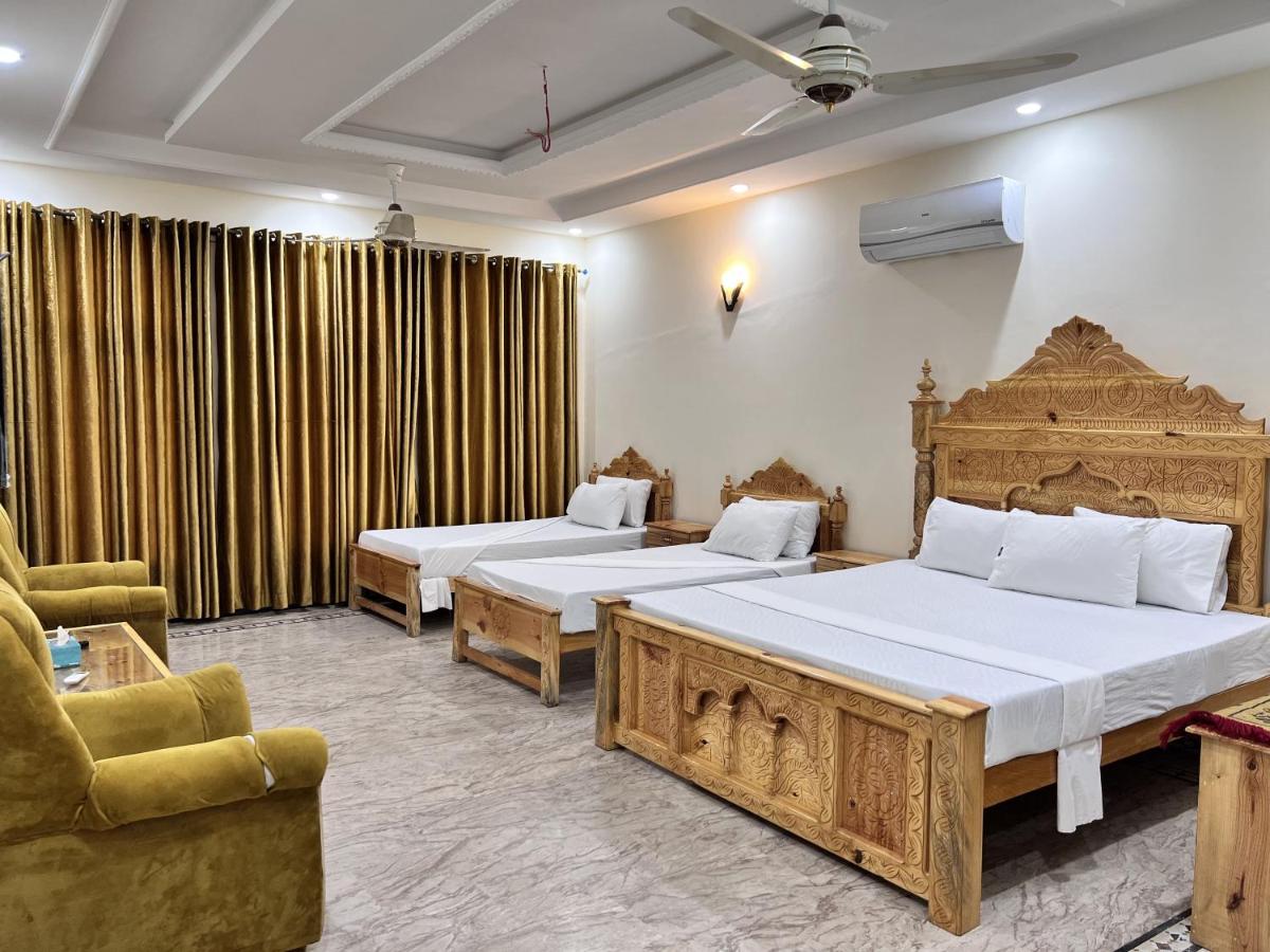 Royal Blue Inn House - Housity