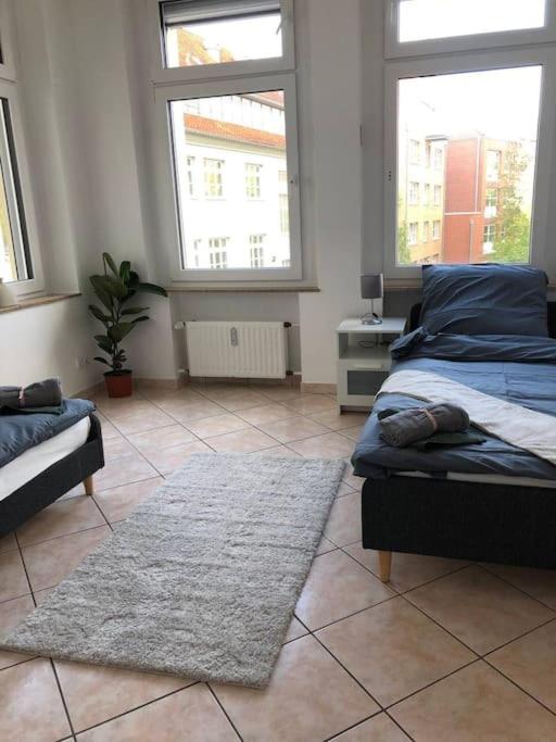 Schöne Ferien/Monteurswohnung mit 8 bis 16 Betten - Housity