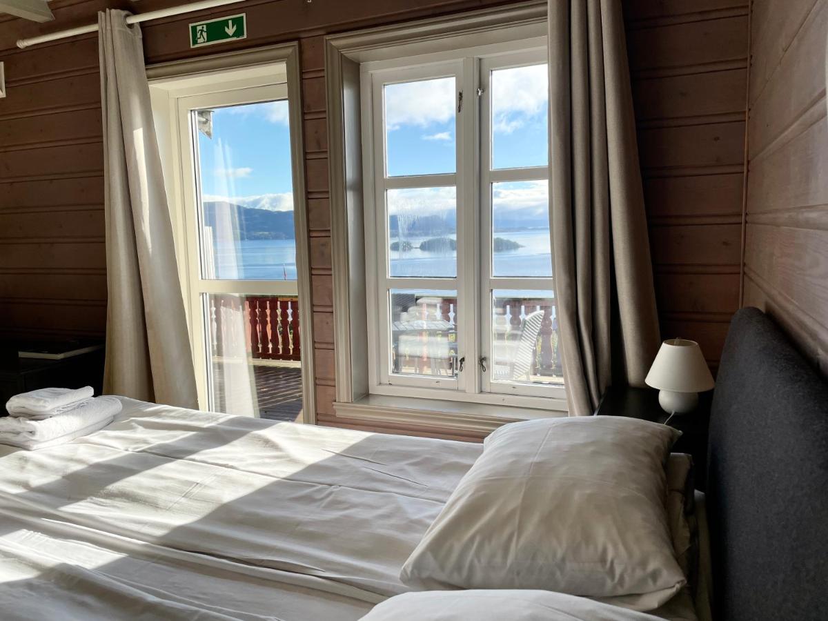 Bjørnafjorden Hotell - Housity