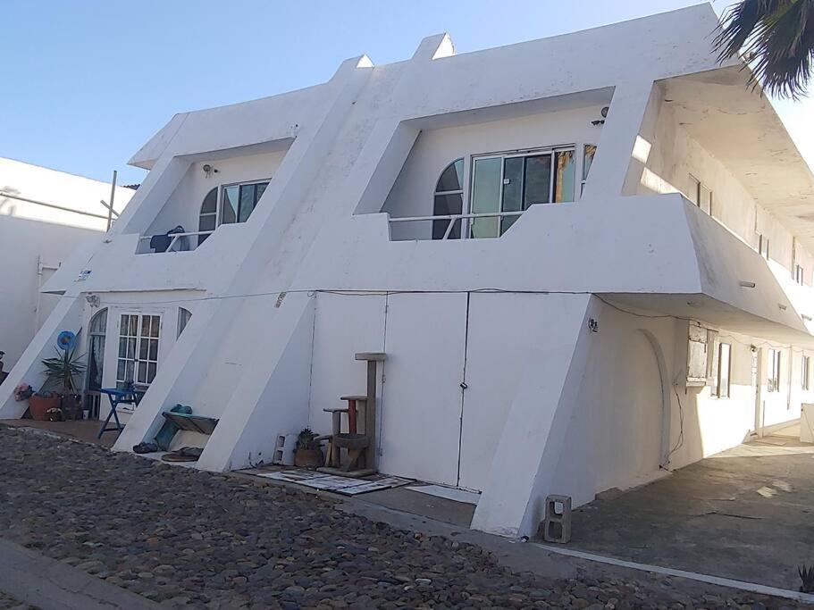 ROMANTIC LOVE NEST BY THE OCEAN, POOL,ZIP LINES - Housity