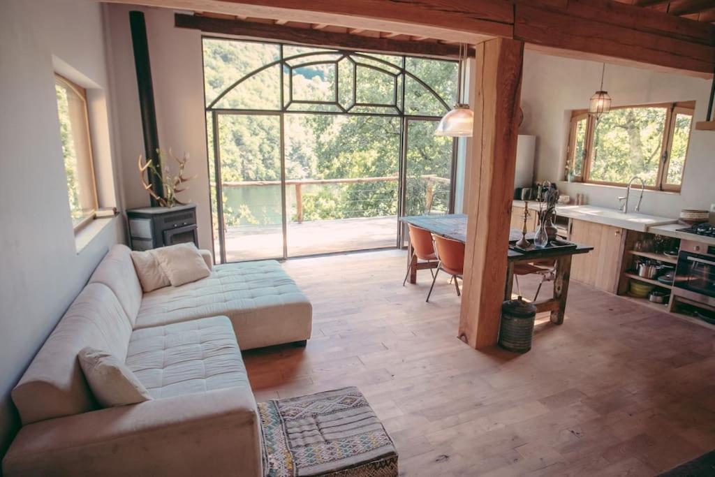 Lake House II // Alauzet Ecolodge + Nature spa - Housity