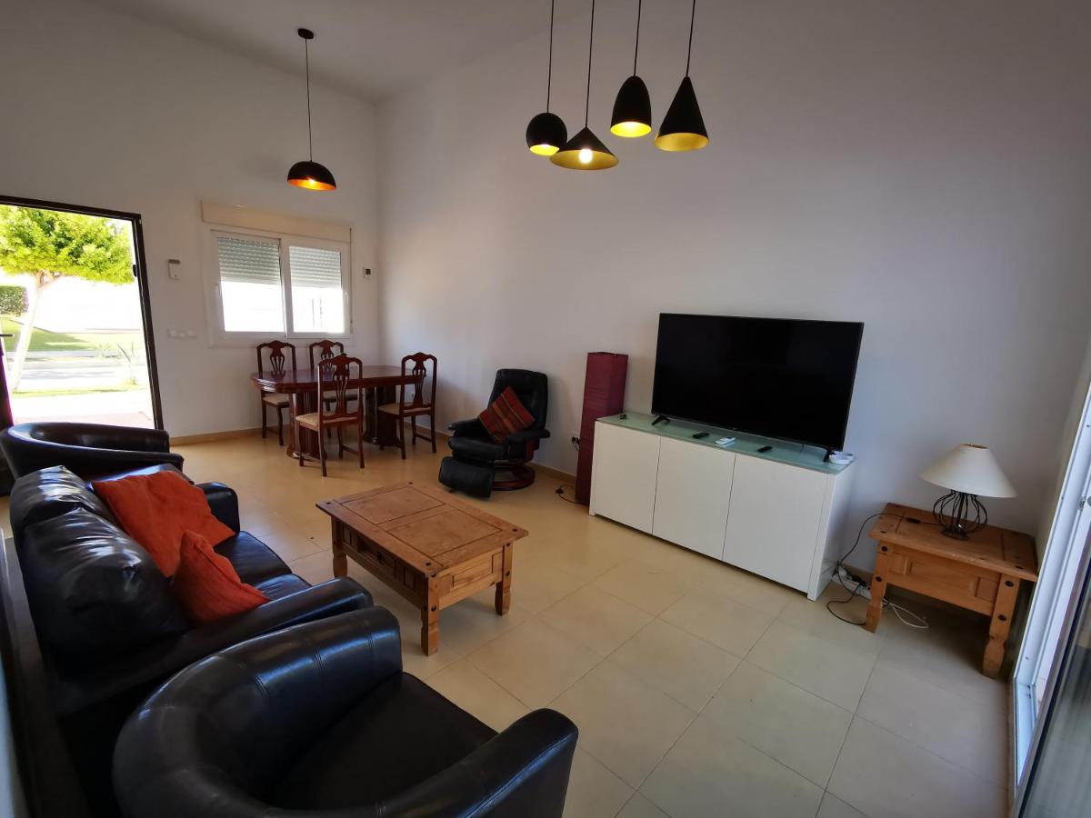 Condado de Alhama Golf resort - Villa Alba - Housity