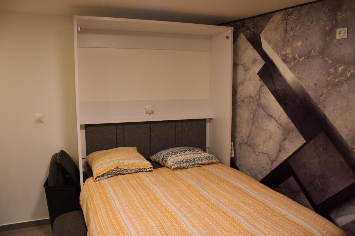 studio cozy a la gare de bourges - Housity