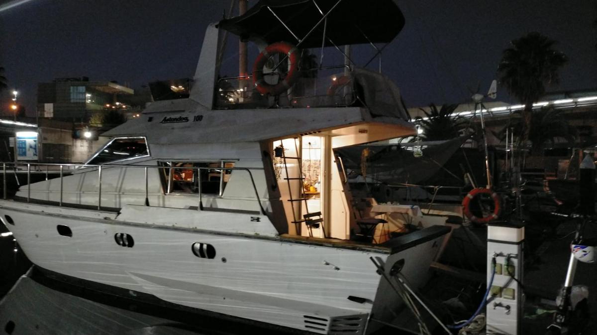 Barco lucky - Housity