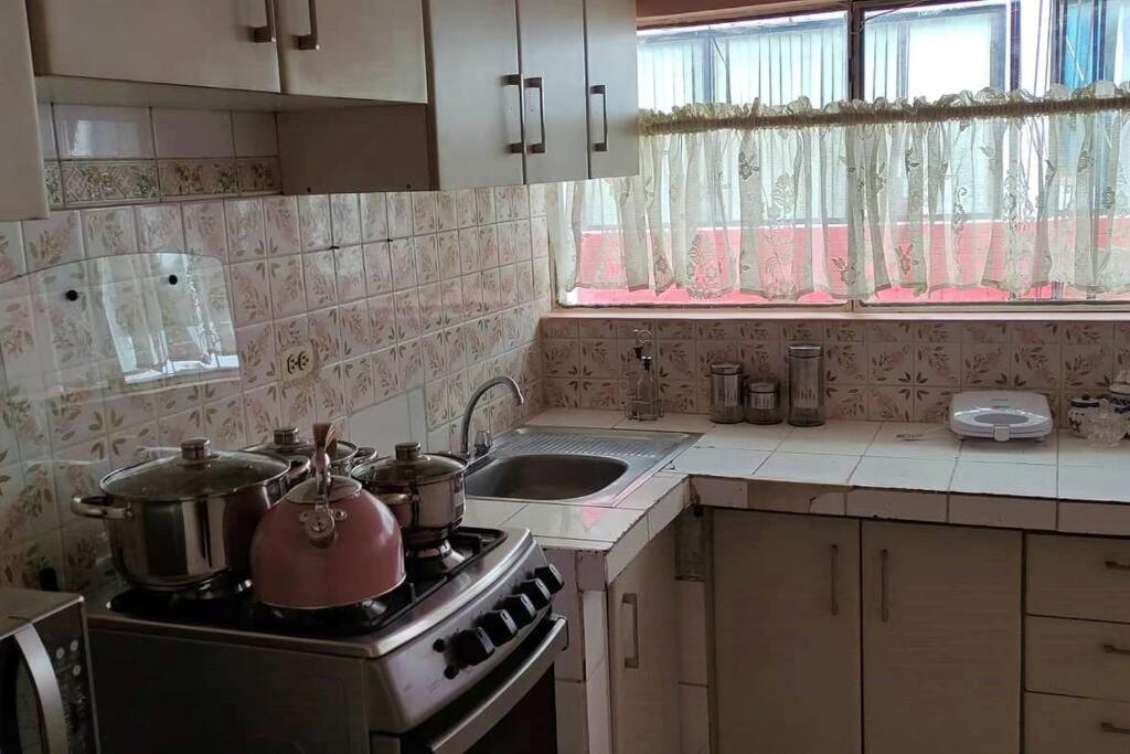 Hermoso Departamento Central Familiar Tu Refugio con Impresionantes Vistas a la Ciudad, Montañas y Nevados - Housity