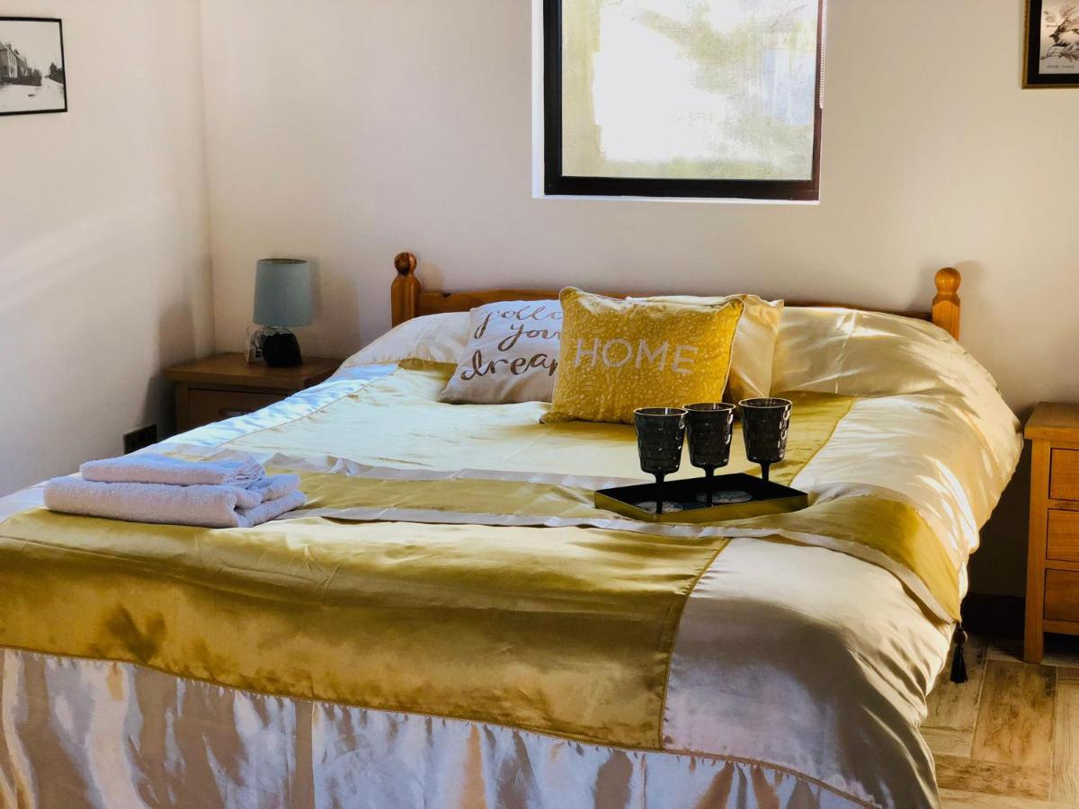 The Owl Residence near Lanark - Housity