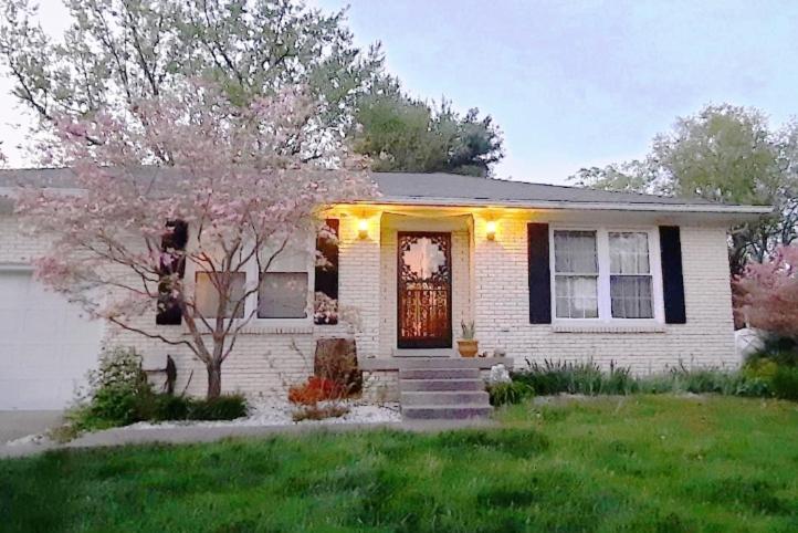 Keeneland Saddle Club - Housity