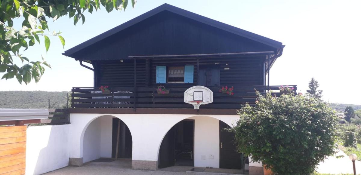 Suitetrails - House of Nature with Swimming pool, Sauna and Jacuzzi MIN 2 nights