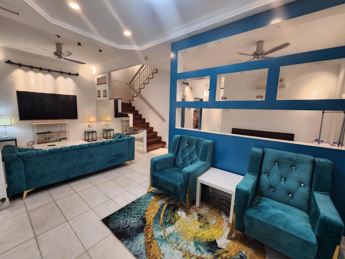 Solok Burma Vacation Home @ Gurney Penang - Housity
