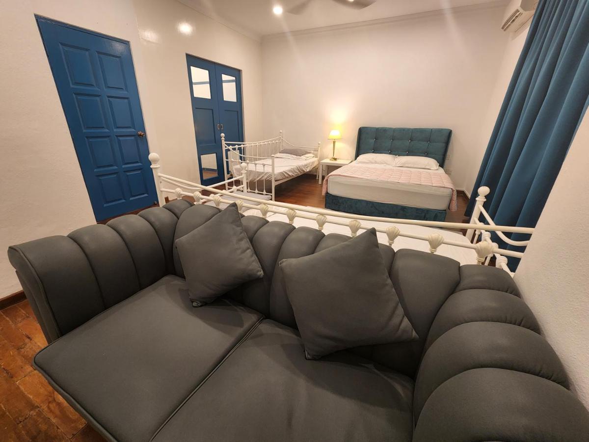 Solok Burma Vacation Home @ Gurney Penang - Housity