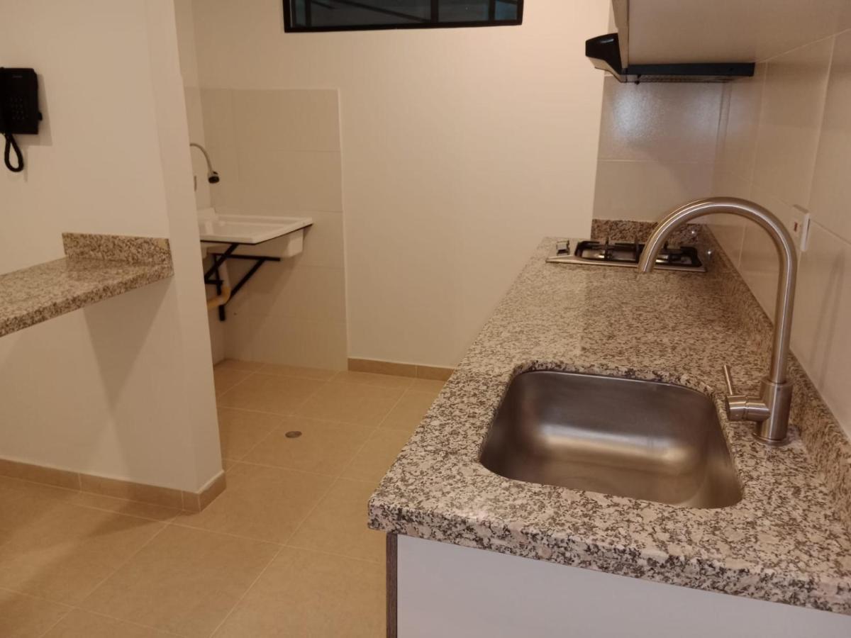 Suitetrails - Aparta Suite Plaza Premium by Tourism Yossa