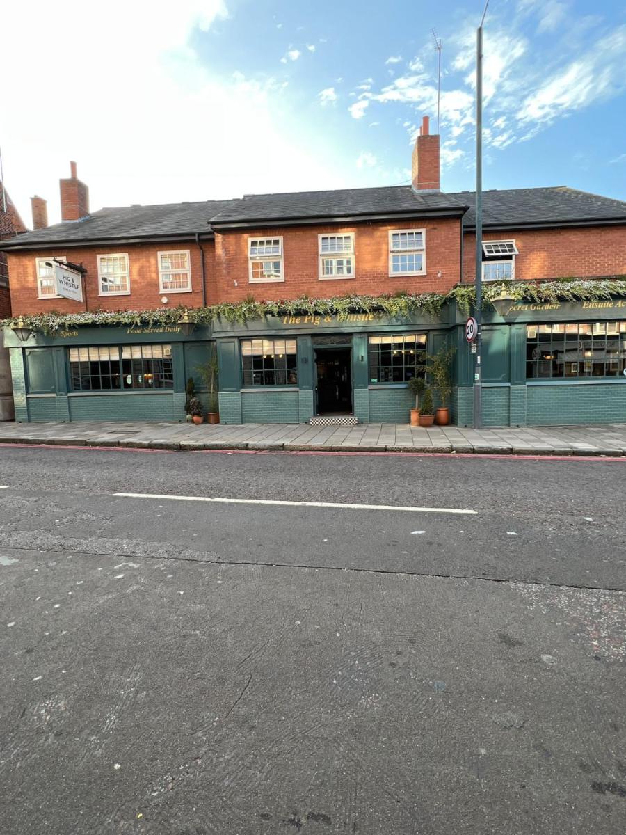 The Pig and Whistle - Housity