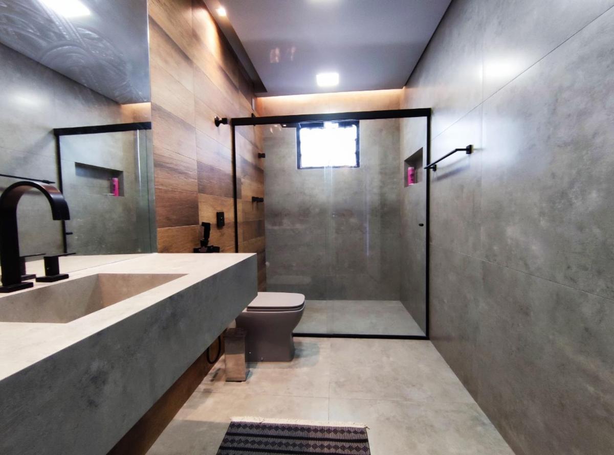Casa Luxuosa no Bairro Castelo - Housity