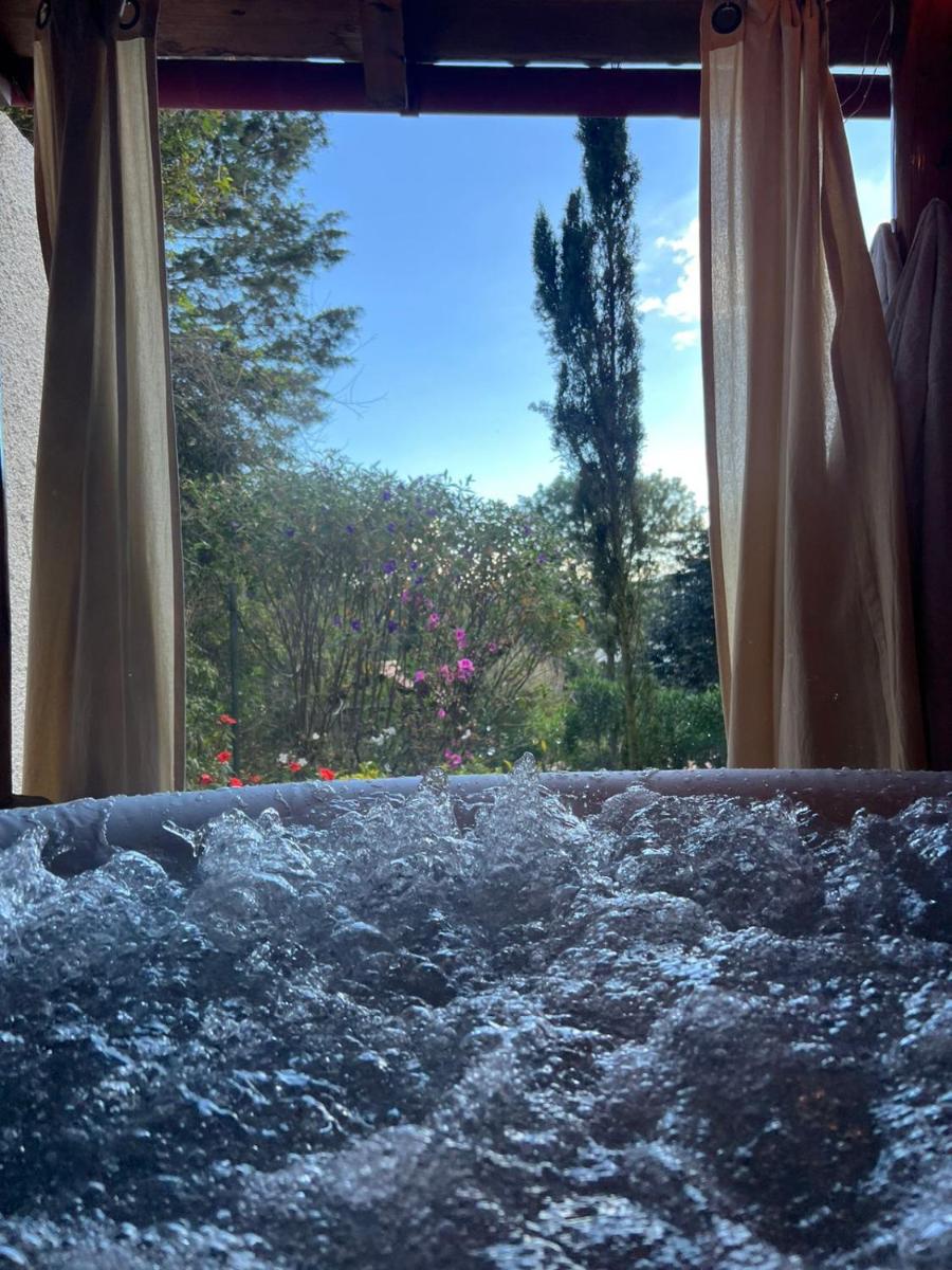 Donde Robert - Housity