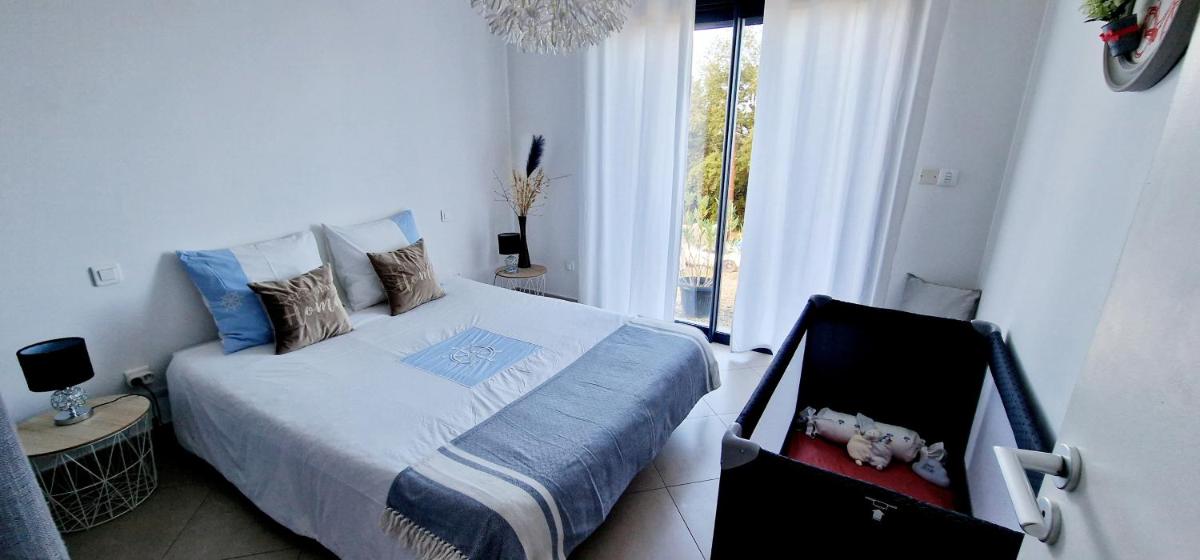 Villa Bistinetti Rez de villa tout confort avec piscine - Housity