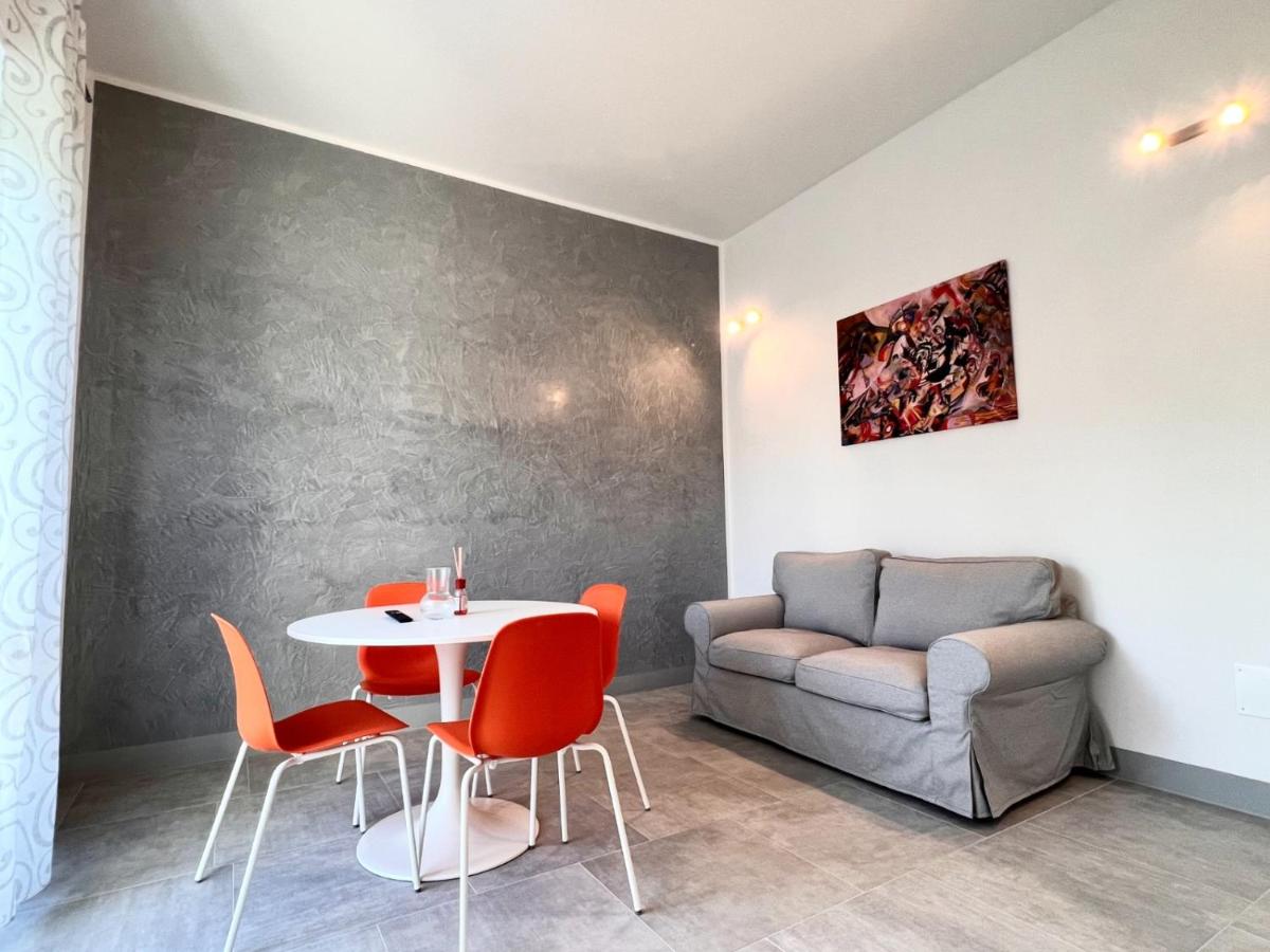 Ubertini House - Housity