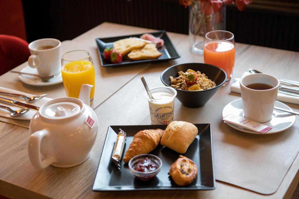 Nourriture dans l'hôtel ou à proximité