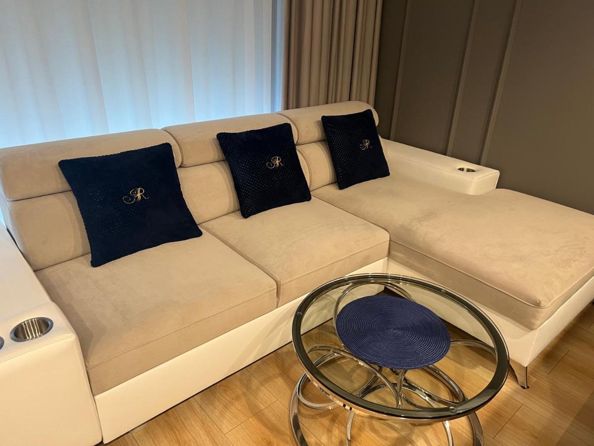 Apartament Rosa De Lux - Housity