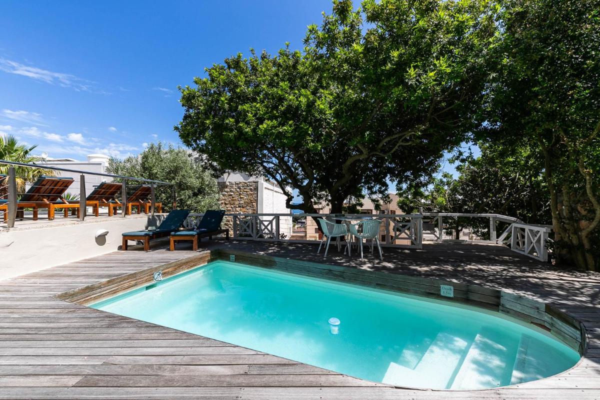 Beach Studios- Camps Bay - Housity
