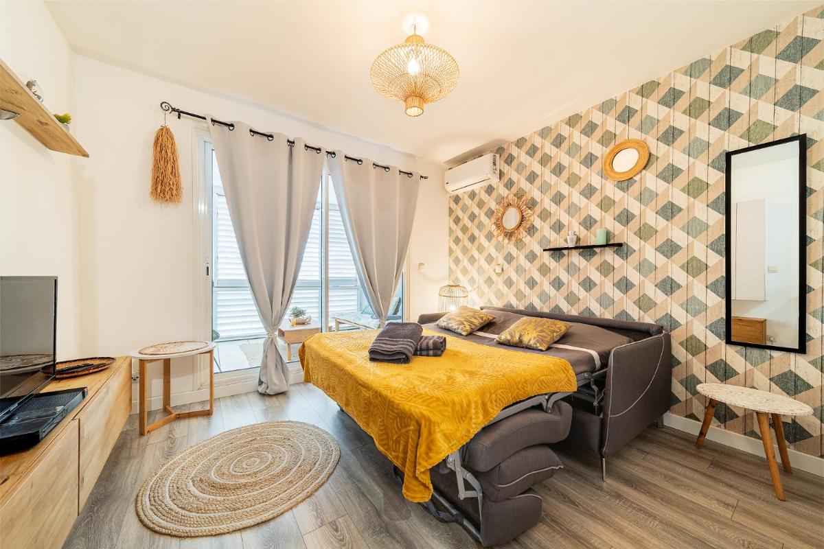 LE PHILIBERT - St Denis centre, studio belle varangue - Housity