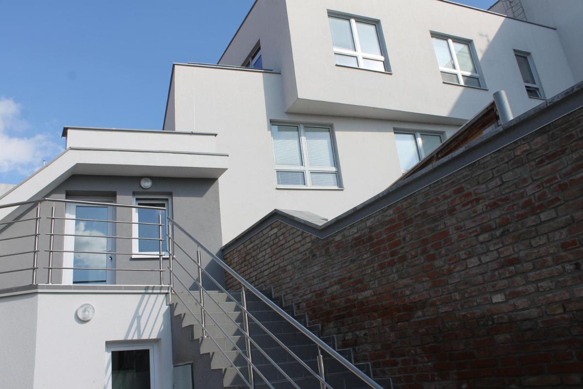Apartmány pri Auparku - Housity
