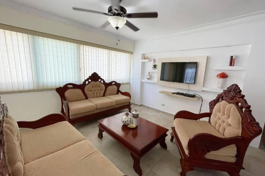Suitetrails - Spacious and Cozy apartment in the City