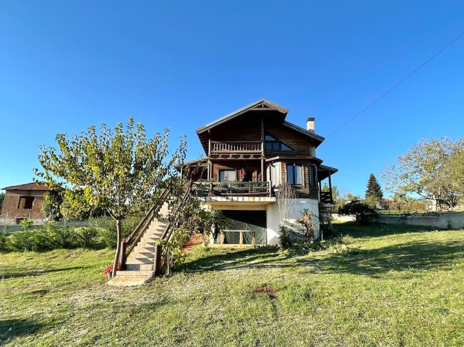 Chalet Klimatia - Όμορφη ξύλινη μεζονέτα με τζάκι - Housity