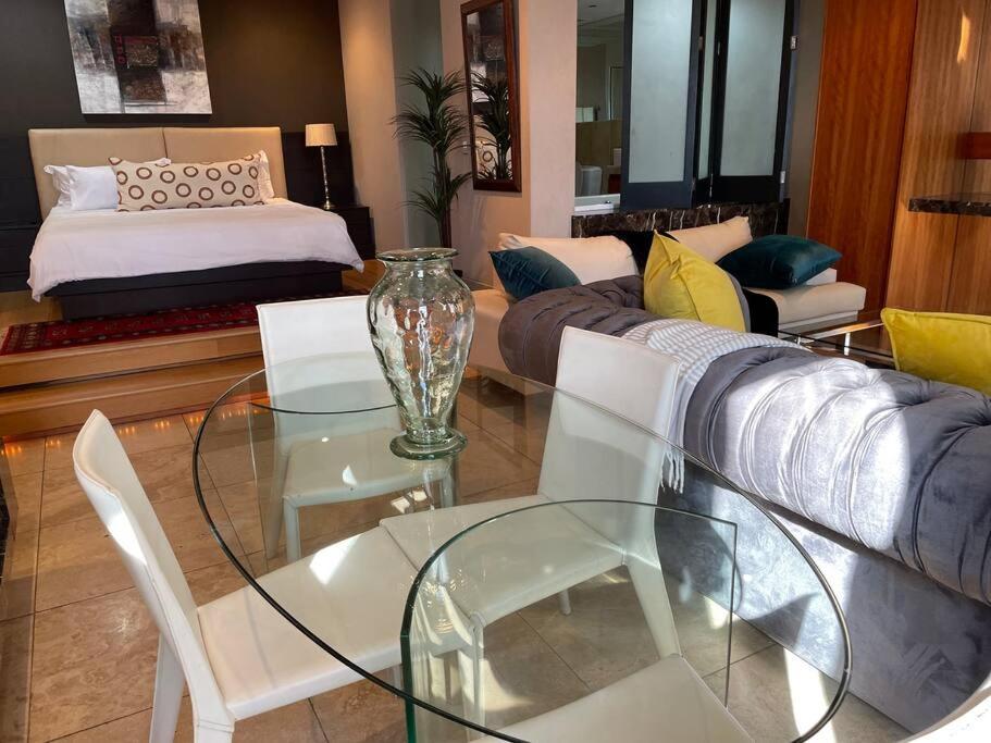 Apartment on 8th - Housity
