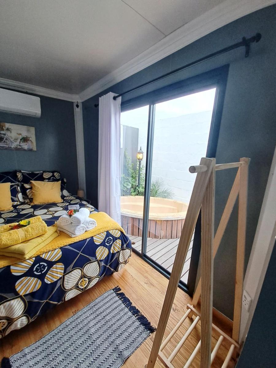 Tiny Karoo-Rus - Housity