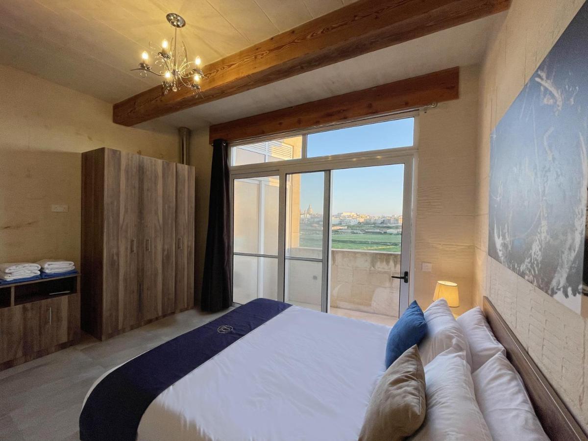Inni Holiday Home with Infinity Pool - Housity