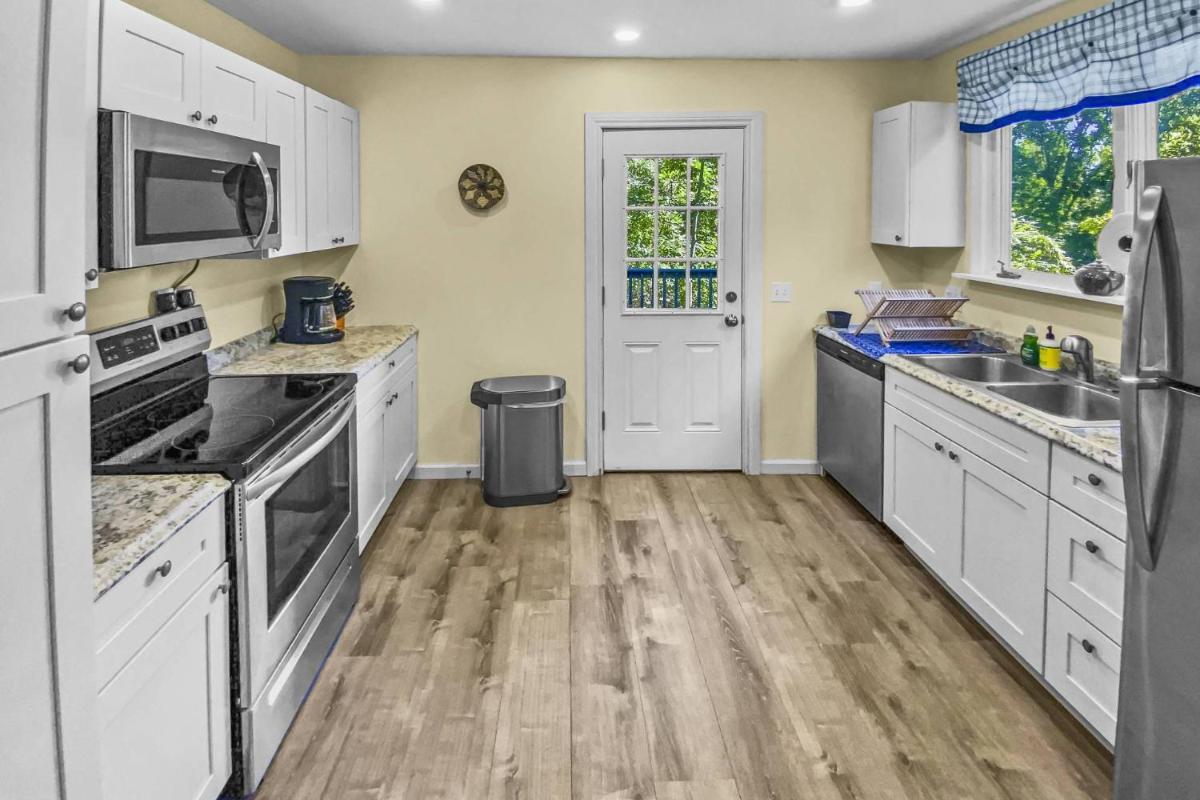 Cedar Ridge Cottage - Housity