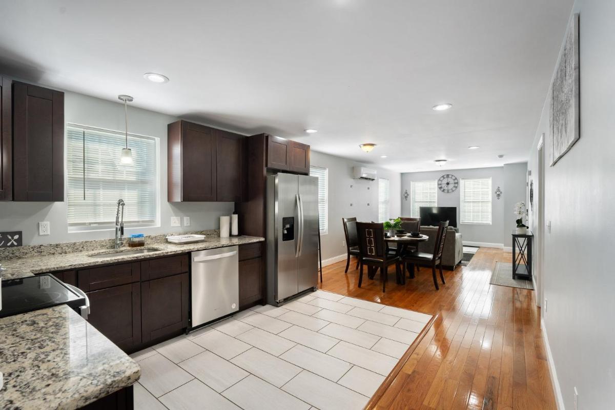 Cozy 3 Bedroom Serviced apt - Housity
