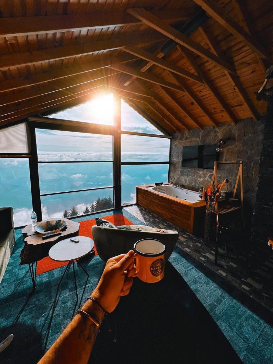 JoySuite Chalets Hotels - Housity