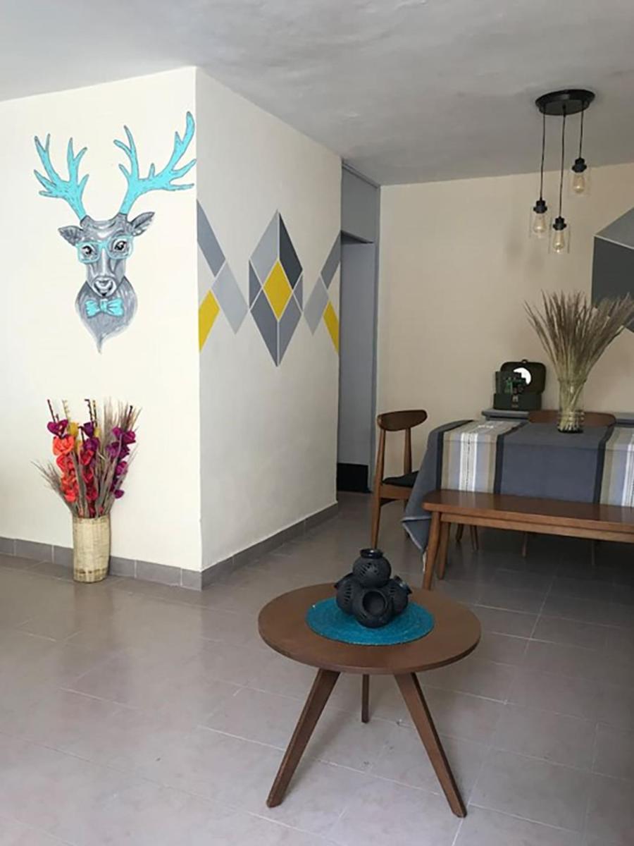 Casa cómoda con patio a 4 cuadras de la catedral. - Housity