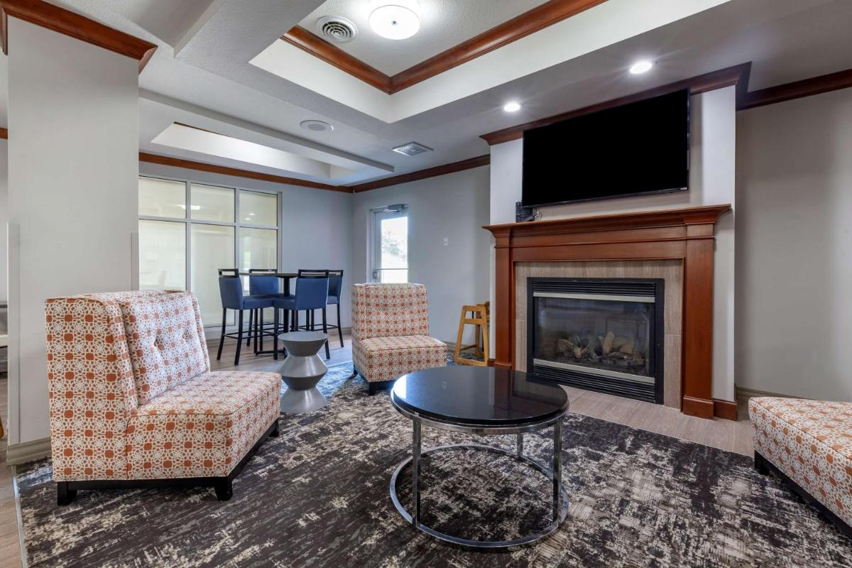 Best Western PLUS Sparta Trail Lodge - Housity
