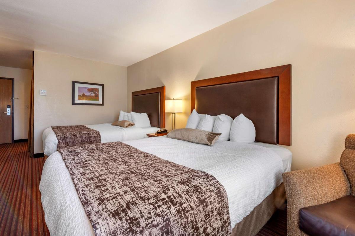 Best Western PLUS Sparta Trail Lodge - Housity