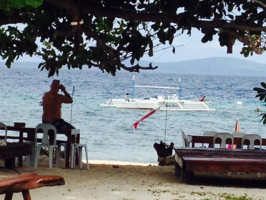 Liwayway sa Bohol Pamilacan Resort - Housity