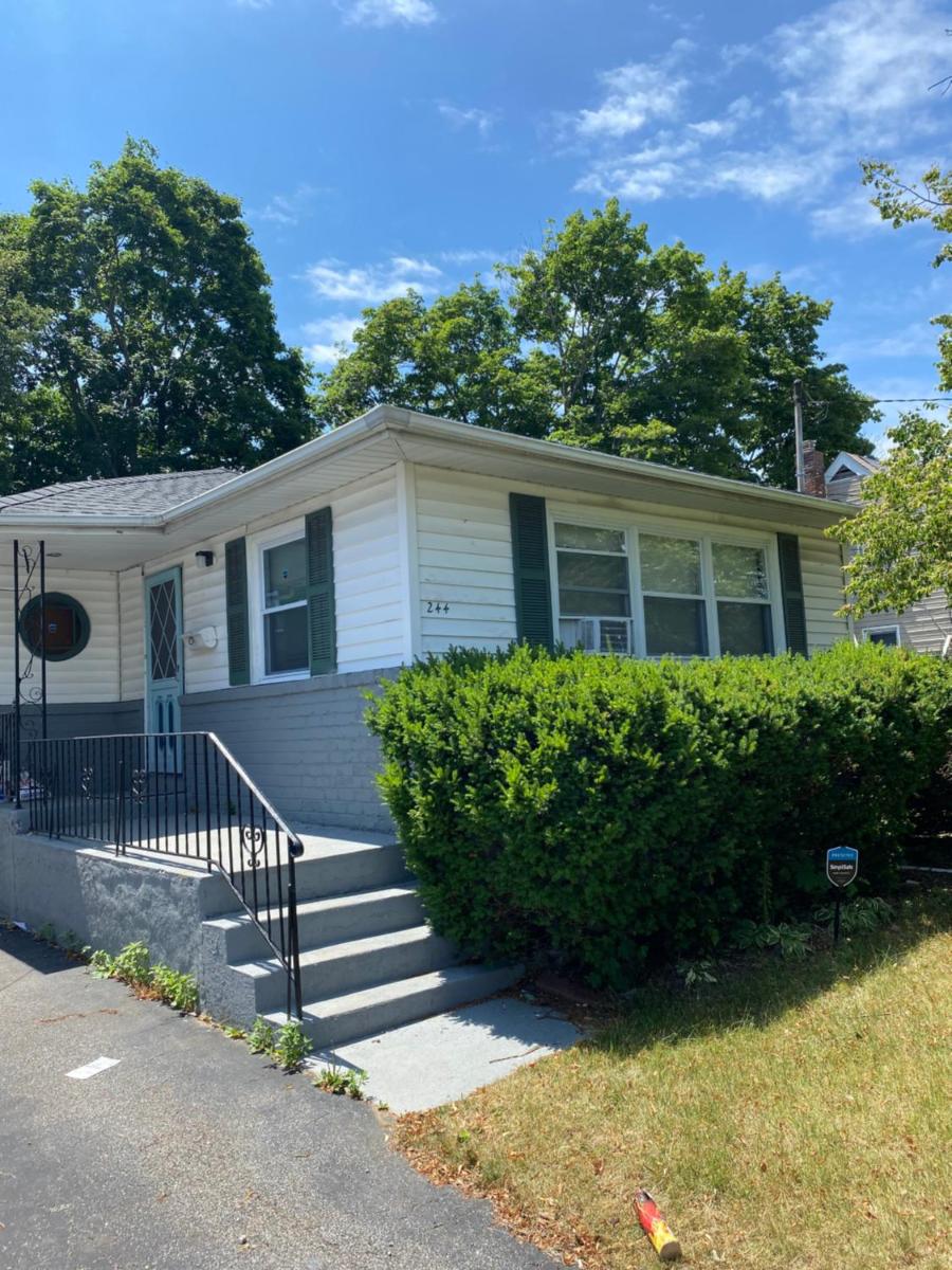 3 Bedrooms House Nassau County - Housity