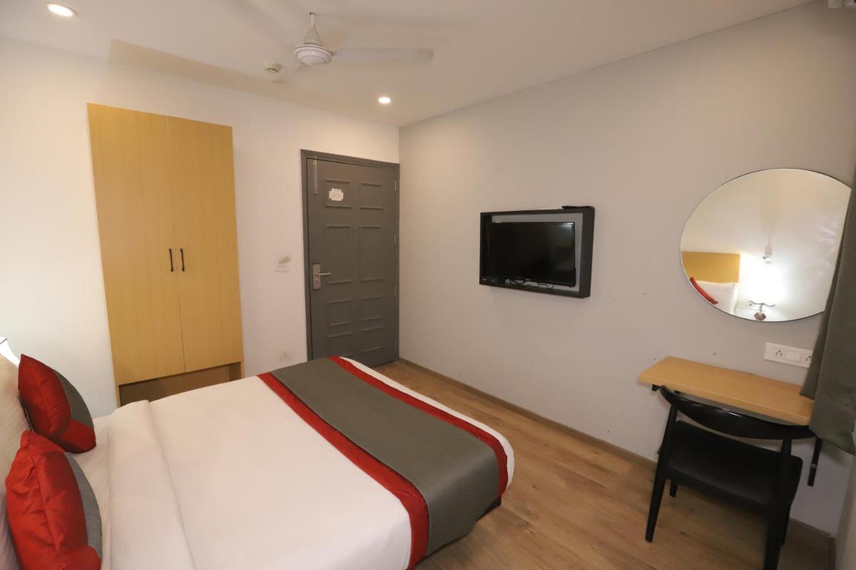 Qotel IP Residency Anand Vihar - Housity