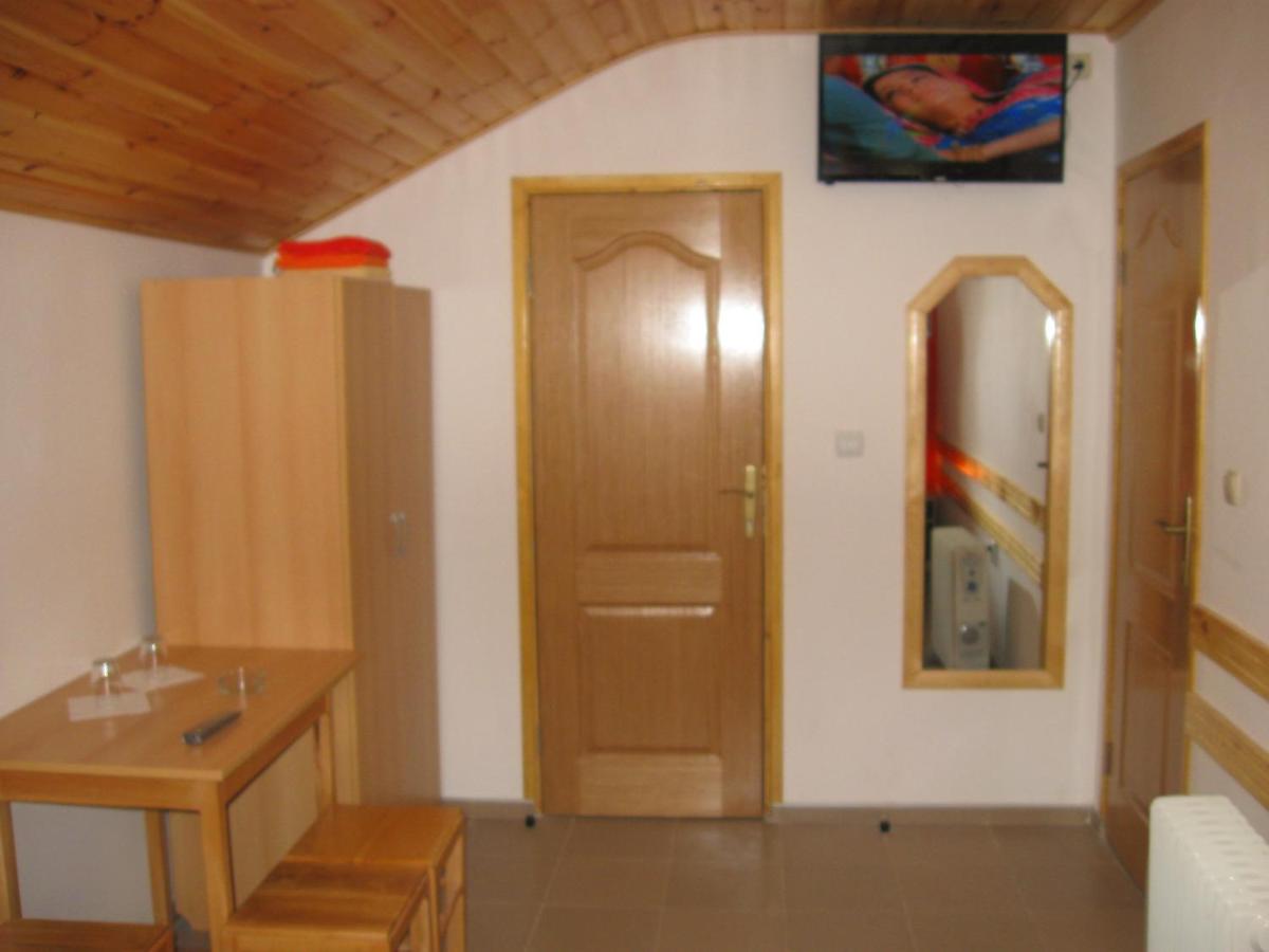 Amfora Rooms Caribrod - Housity