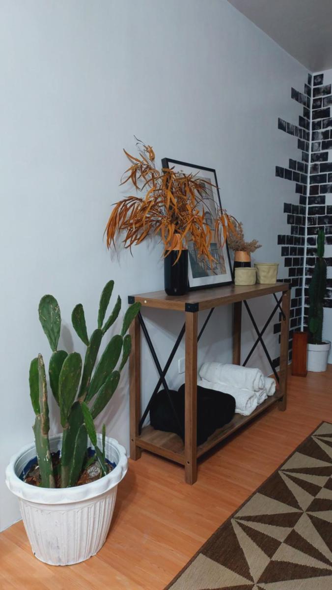 Black & Bold - 1BR Condo 50mbpsWIFI near SM Marilao - Housity