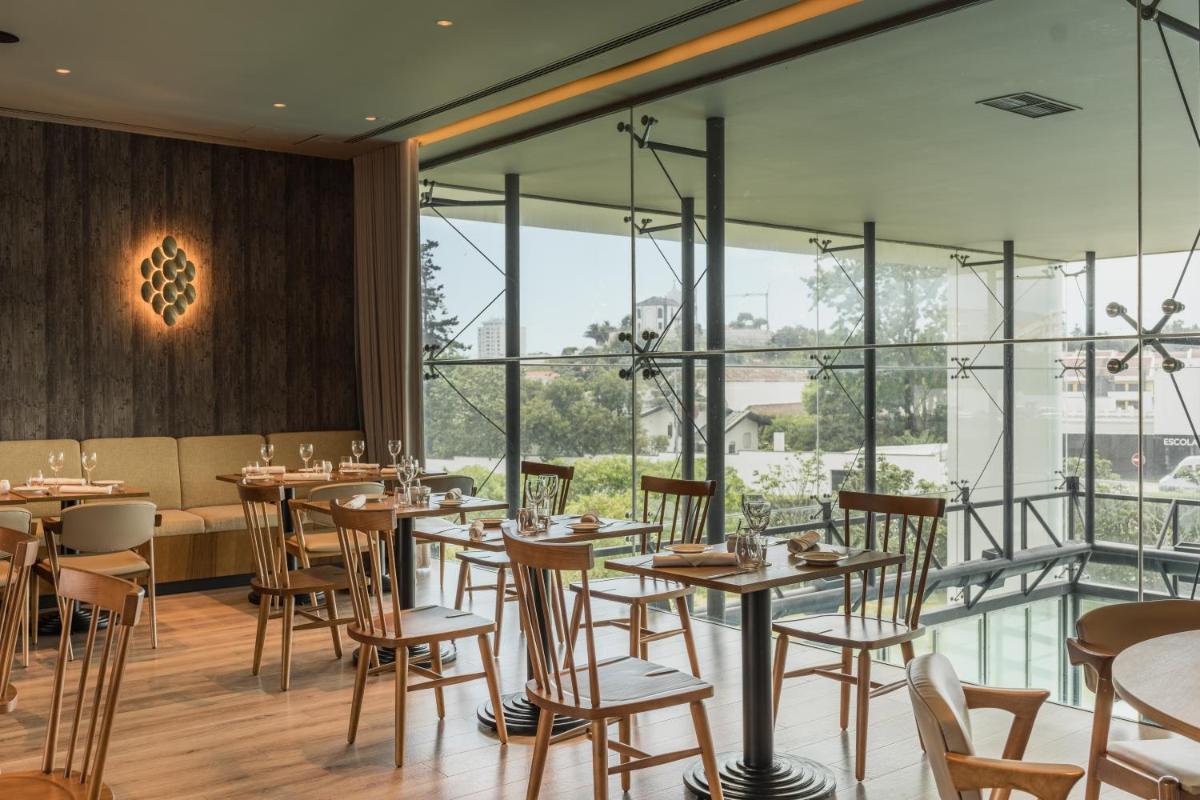 Um restaurante ou outro lugar para comer em The Lince Azores