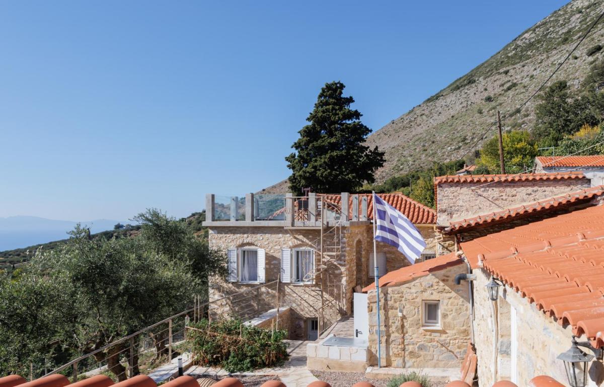 Villa Somatianá- Traditional Stone House , West Mani - Housity