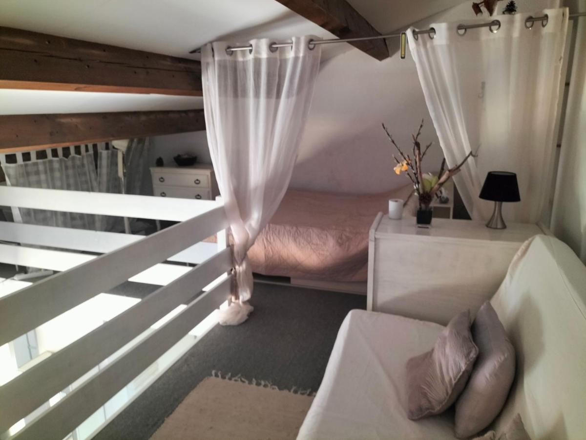 Suitetrails - Appartement avec balcon vue mer, garrigue et accès piscine